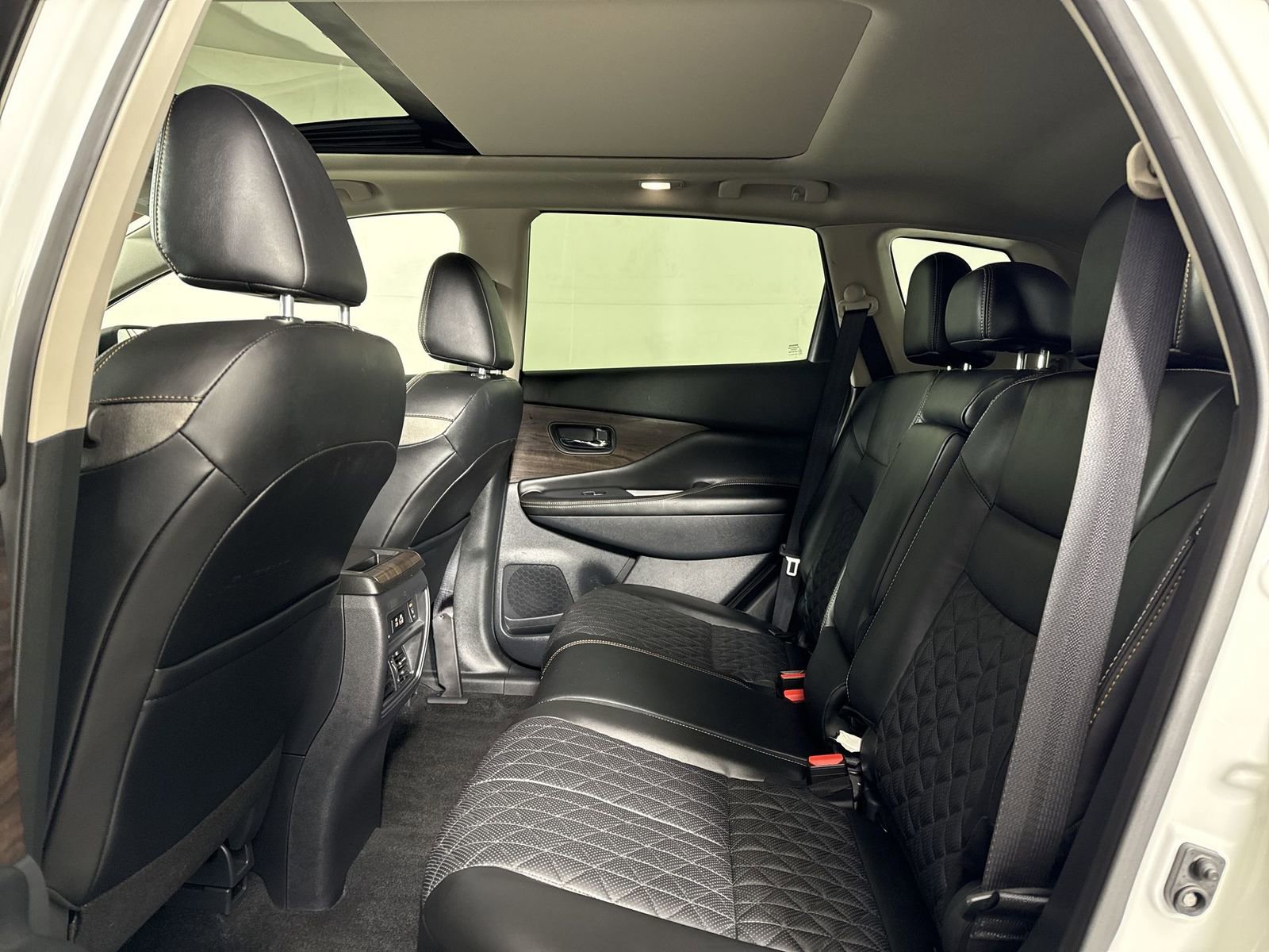 Certified 2024 Nissan Murano Platinum w/ Cargo Package image 24