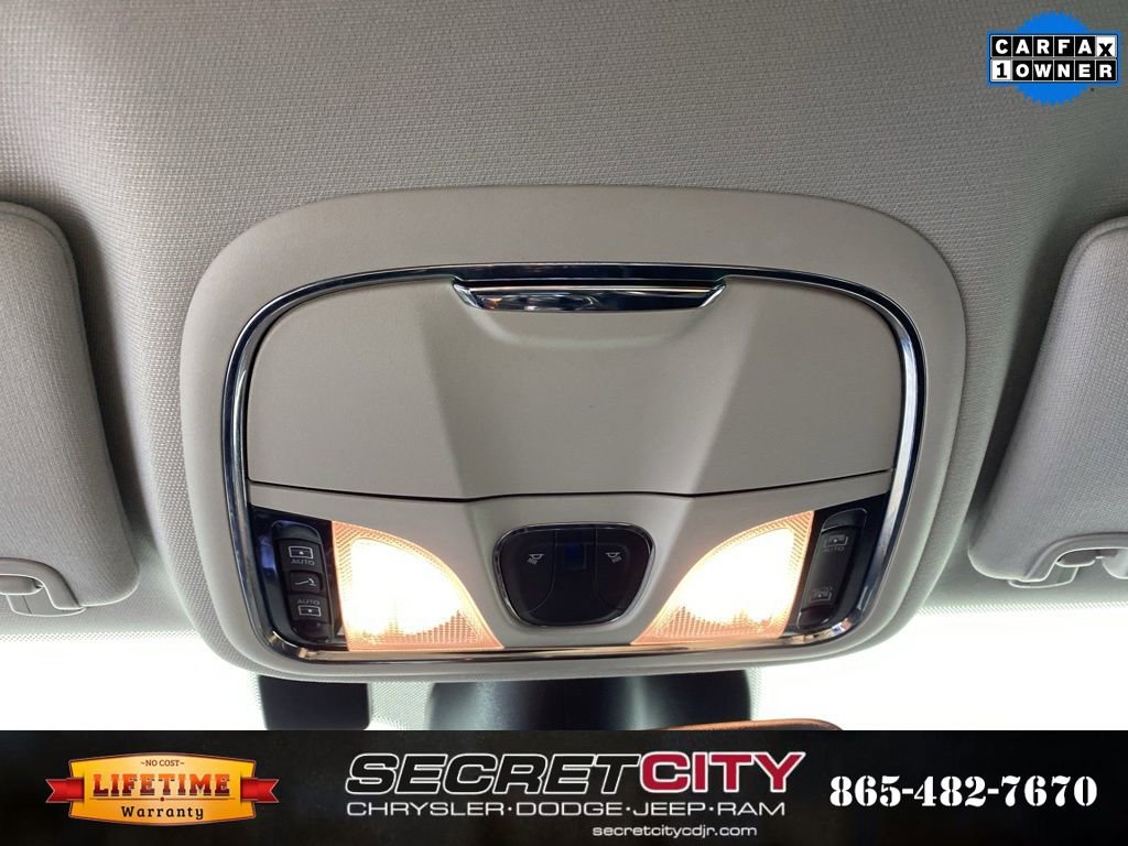Used 2022 Jeep Cherokee Latitude Lux w/ Sun & Sound Group image 20