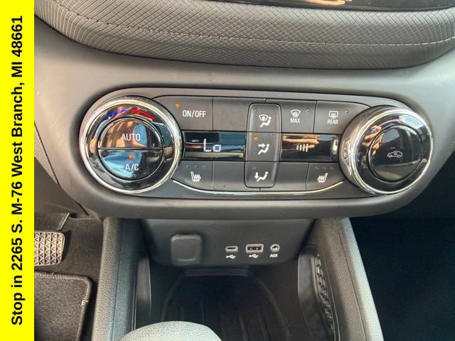Used 2023 Chevrolet TrailBlazer LT w/ Convenience Package AWD/4WD image 35