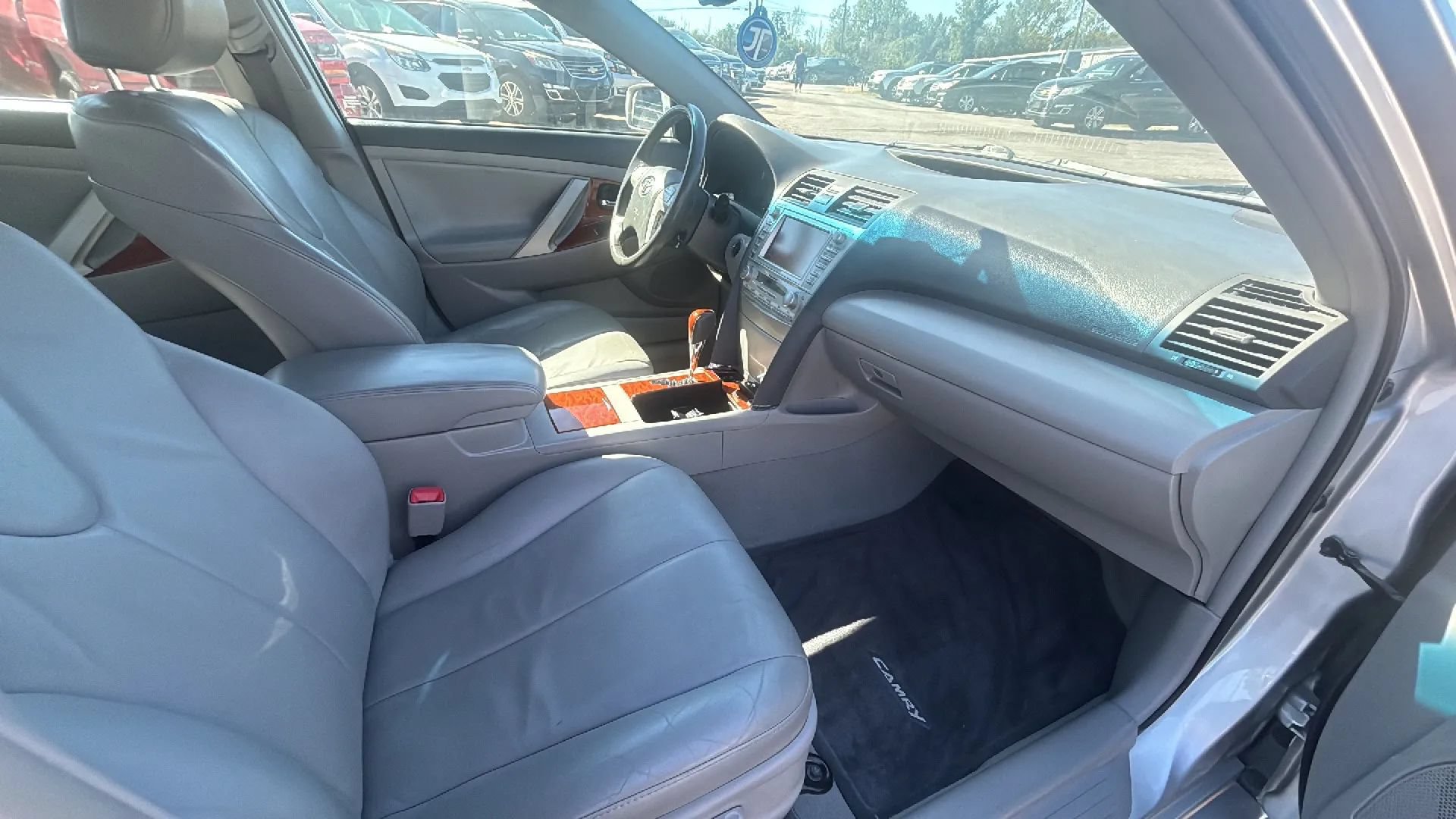 Used 2011 Toyota Camry Hybrid FWD image 10