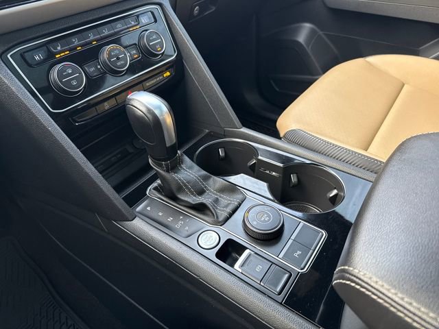 Used 2022 Volkswagen Atlas Cross Sport SEL R-Line image 21