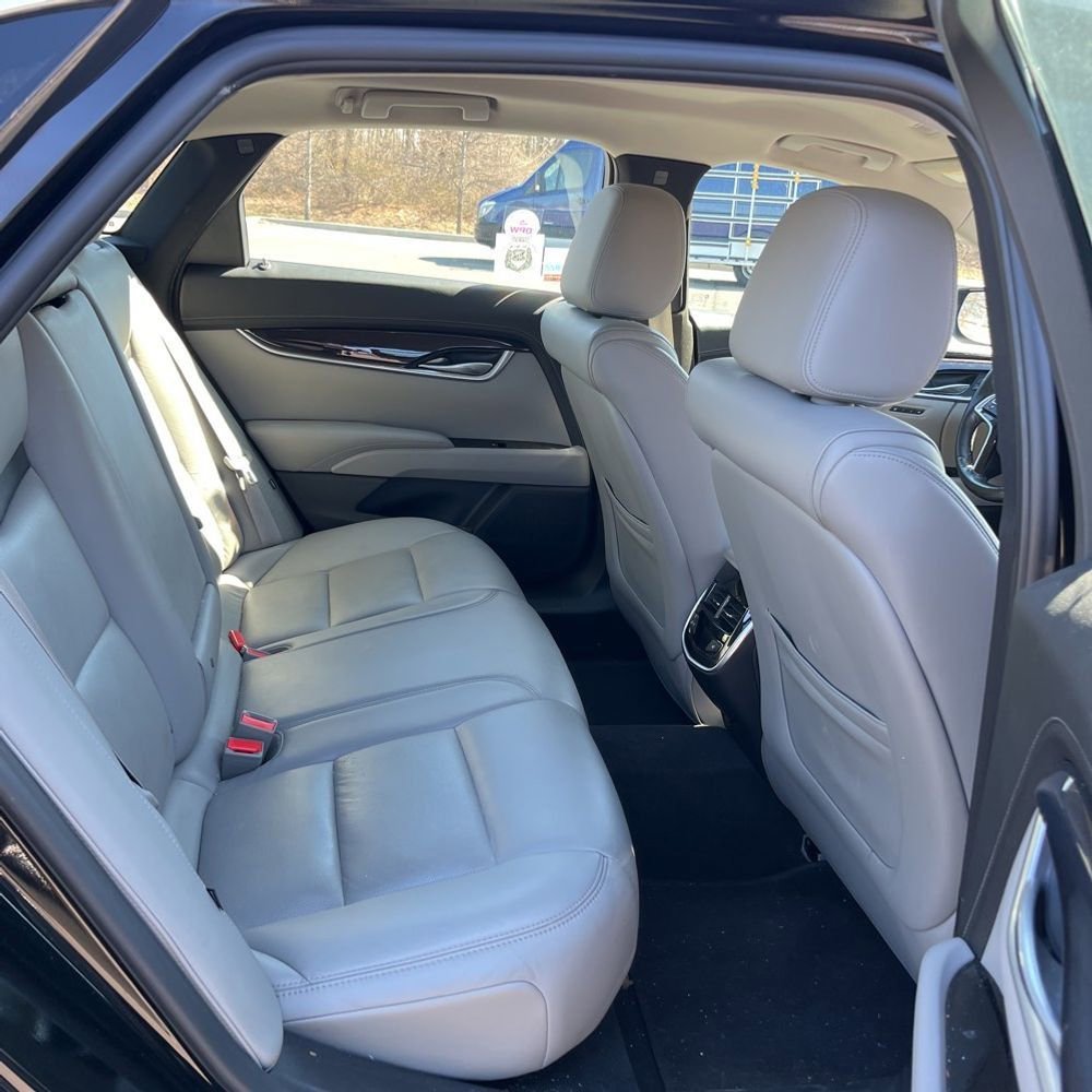 Used 2017 Cadillac XTS Luxury image 11