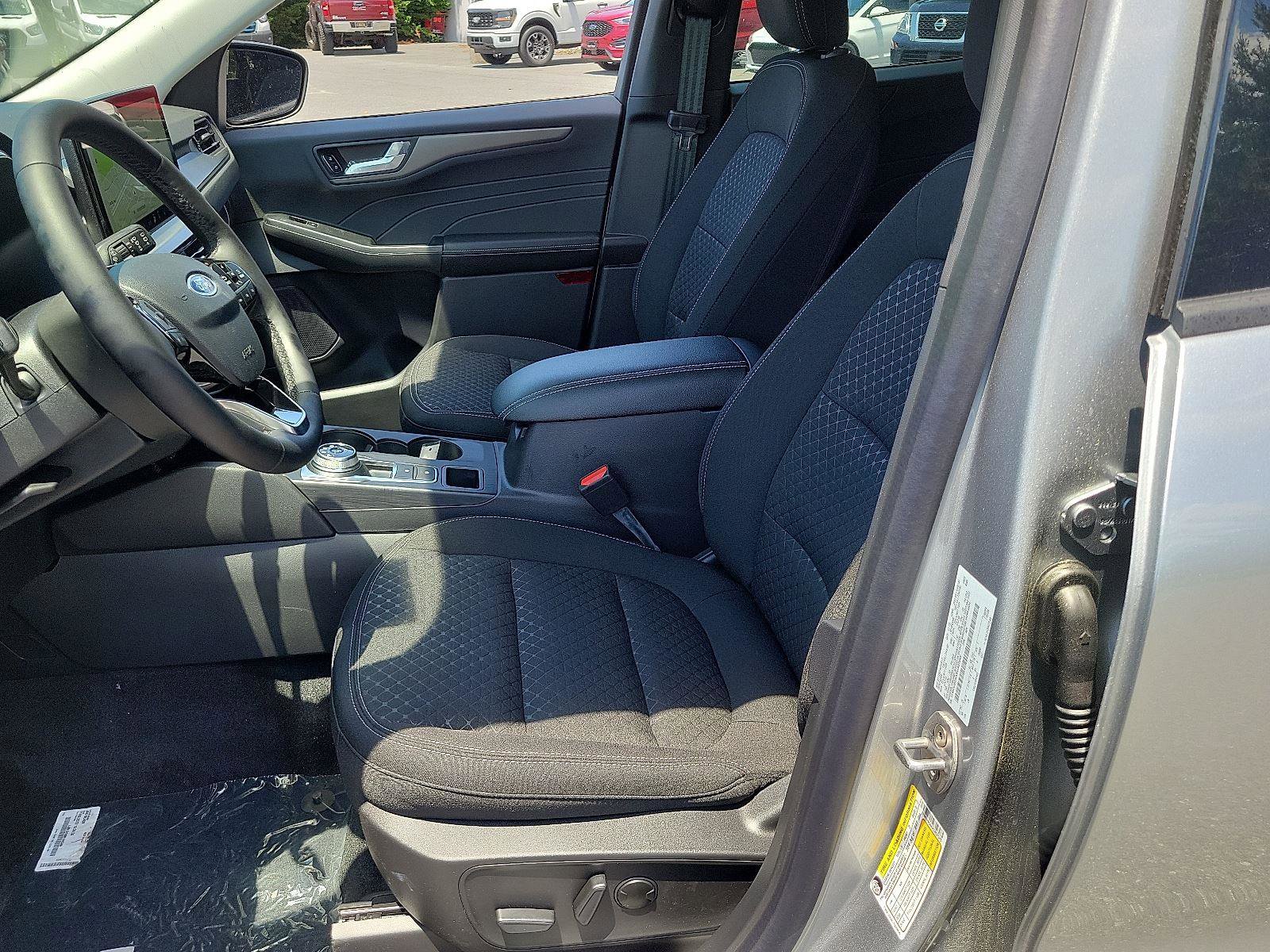 New 2024 Ford Escape Active w/ Tech Pack #2 image 9