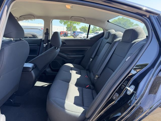 Used 2024 Nissan Altima 2.5 SV FWD image 26