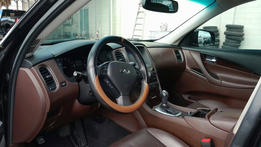 Used 2017 INFINITI QX50 2WD w/ Premium Plus Package image 20