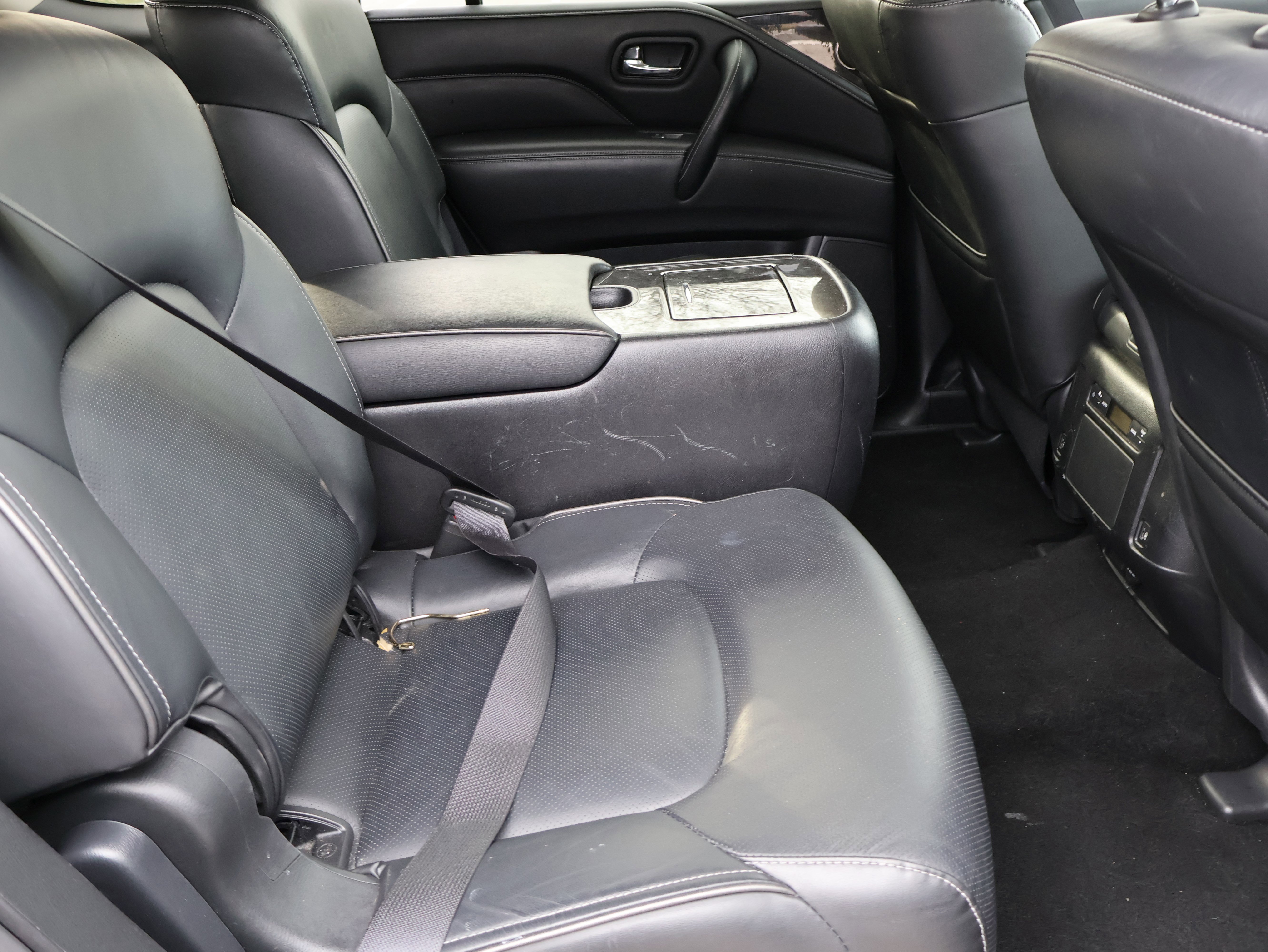 Used 2024 INFINITI QX80 Luxe image 15