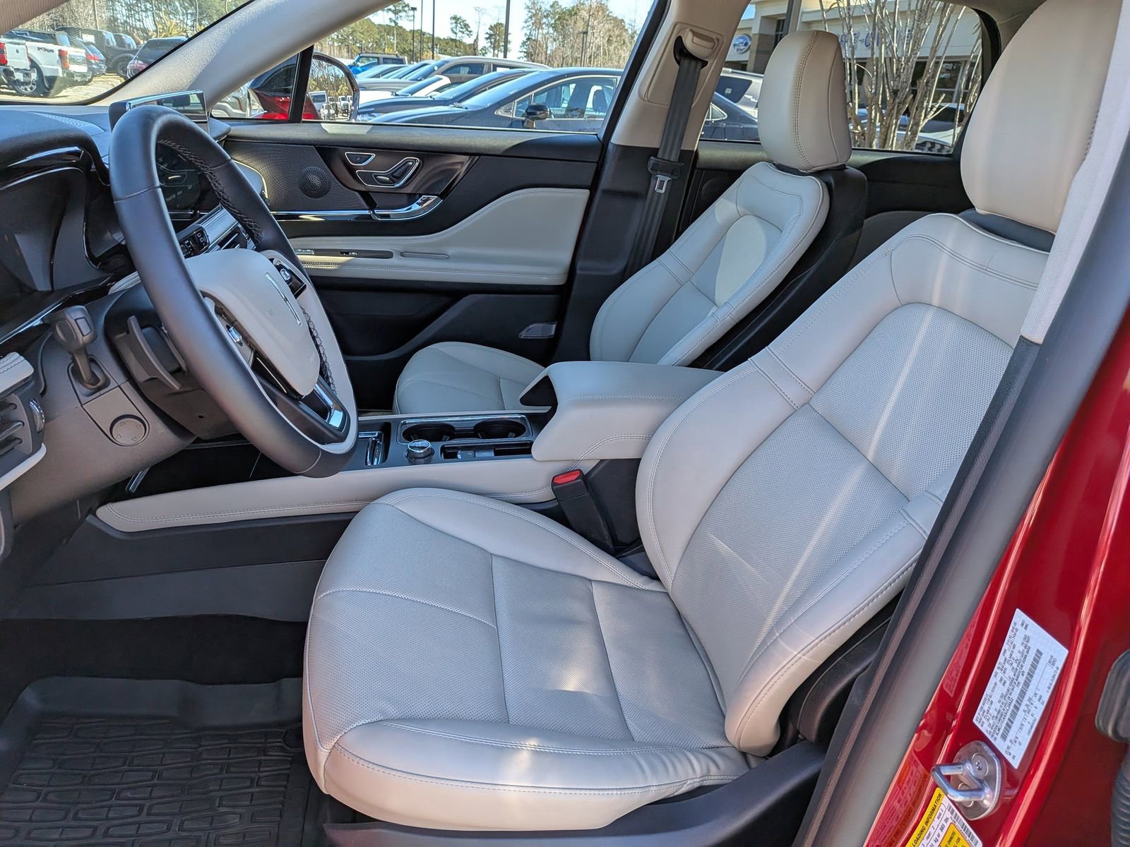 Used 2025 Lincoln Corsair FWD w/ Equipment Group 101A image 23