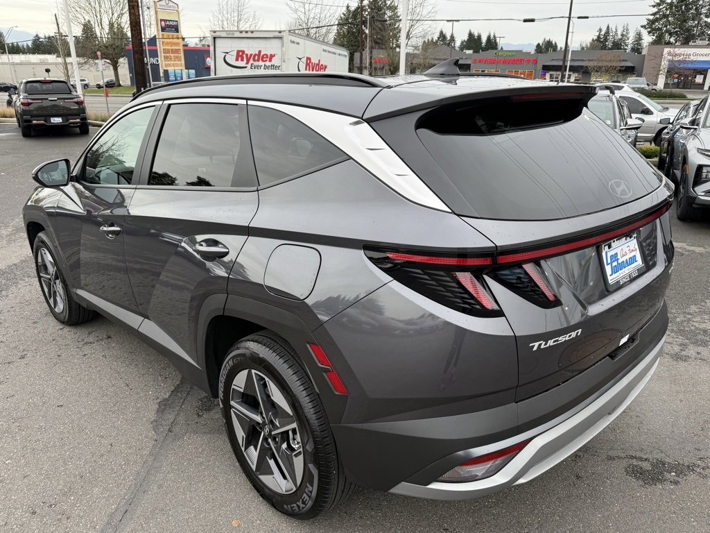 Certified 2025 Hyundai Tucson SEL image 3