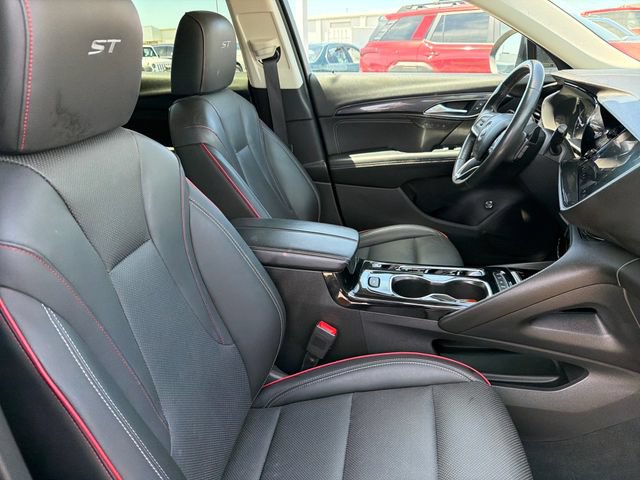 Used 2023 Buick Envision Essence w/ Sport Touring Package AWD/4WD image 26