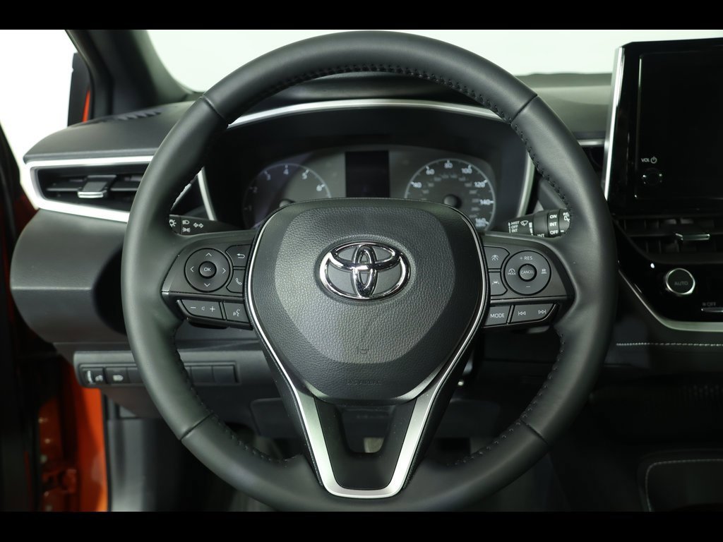 Used 2025 Toyota Corolla SE image 10