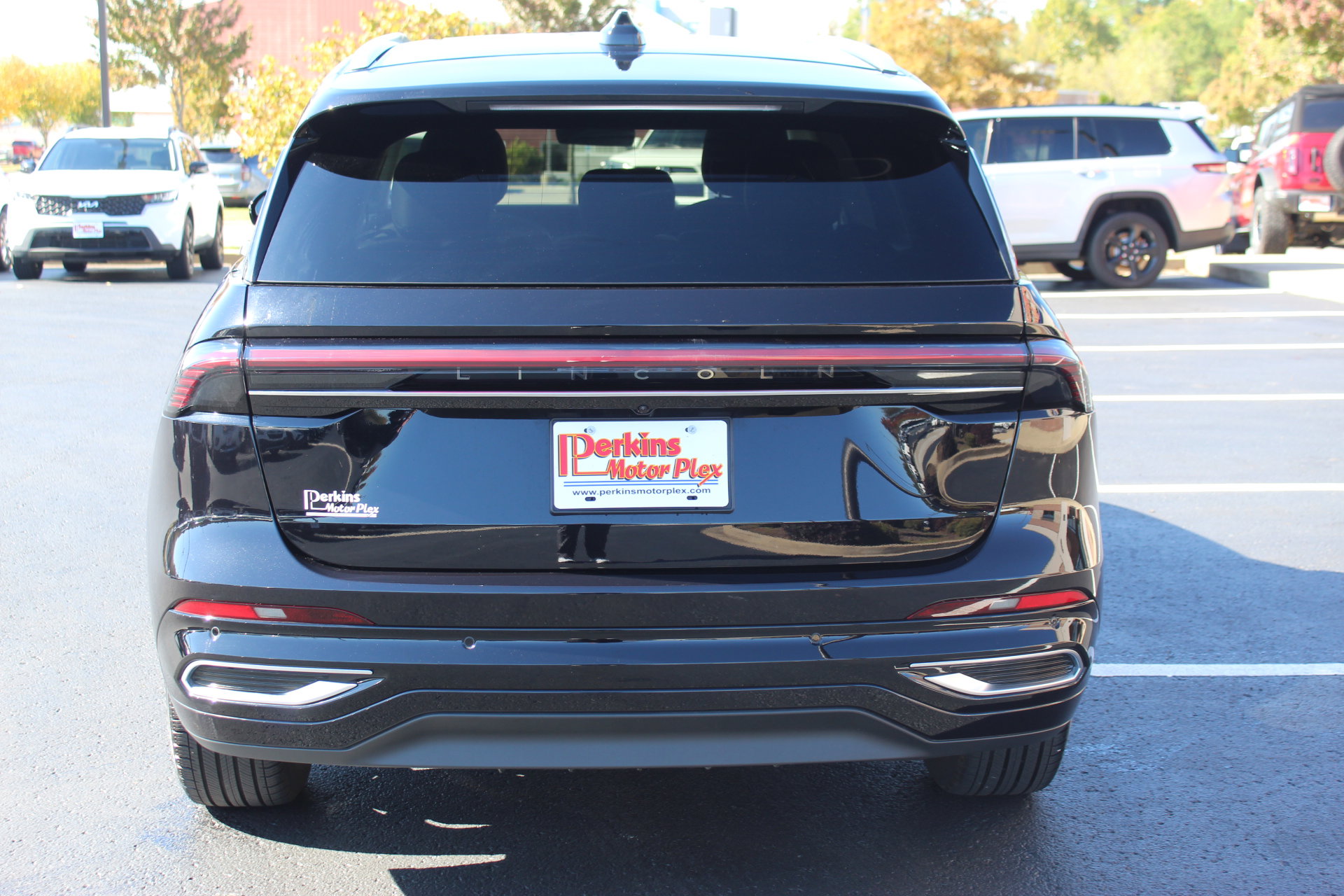 Used 2024 Lincoln Nautilus Reserve w/ Equipment Group 203A image 7