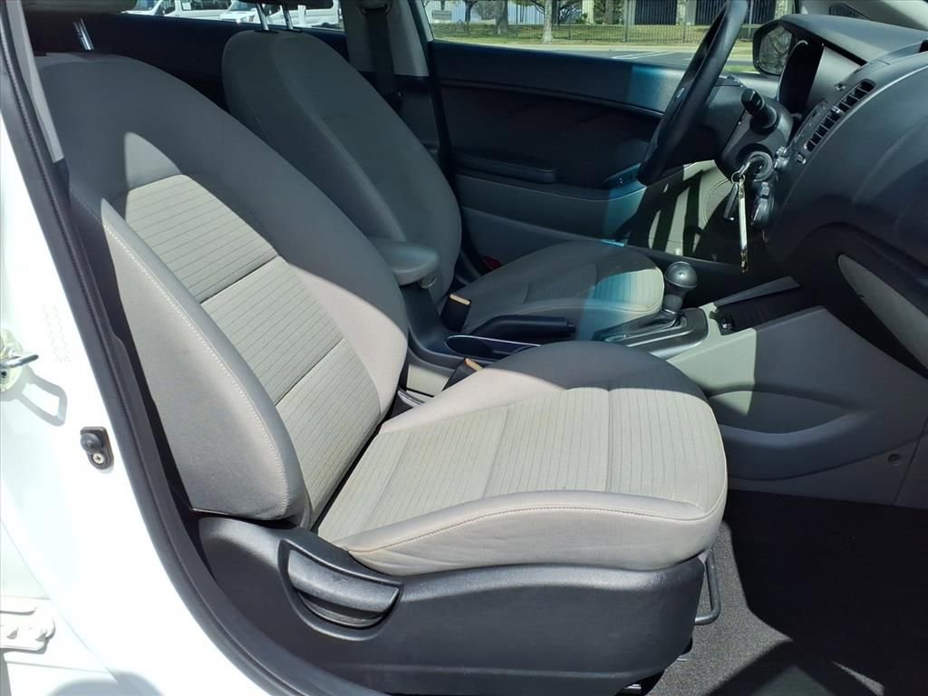 Used 2015 Kia Forte LX w/ Popular Package image 16