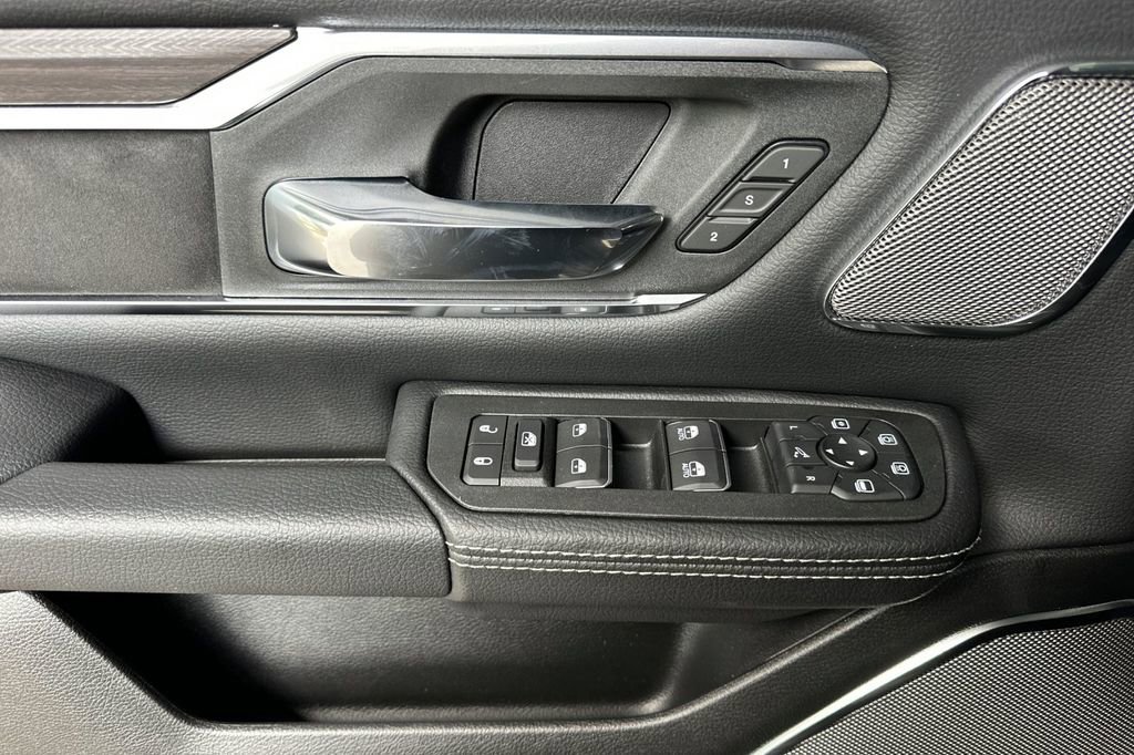 New 2026 RAM 1500 Laramie w/ Night Edition AWD/4WD image 11