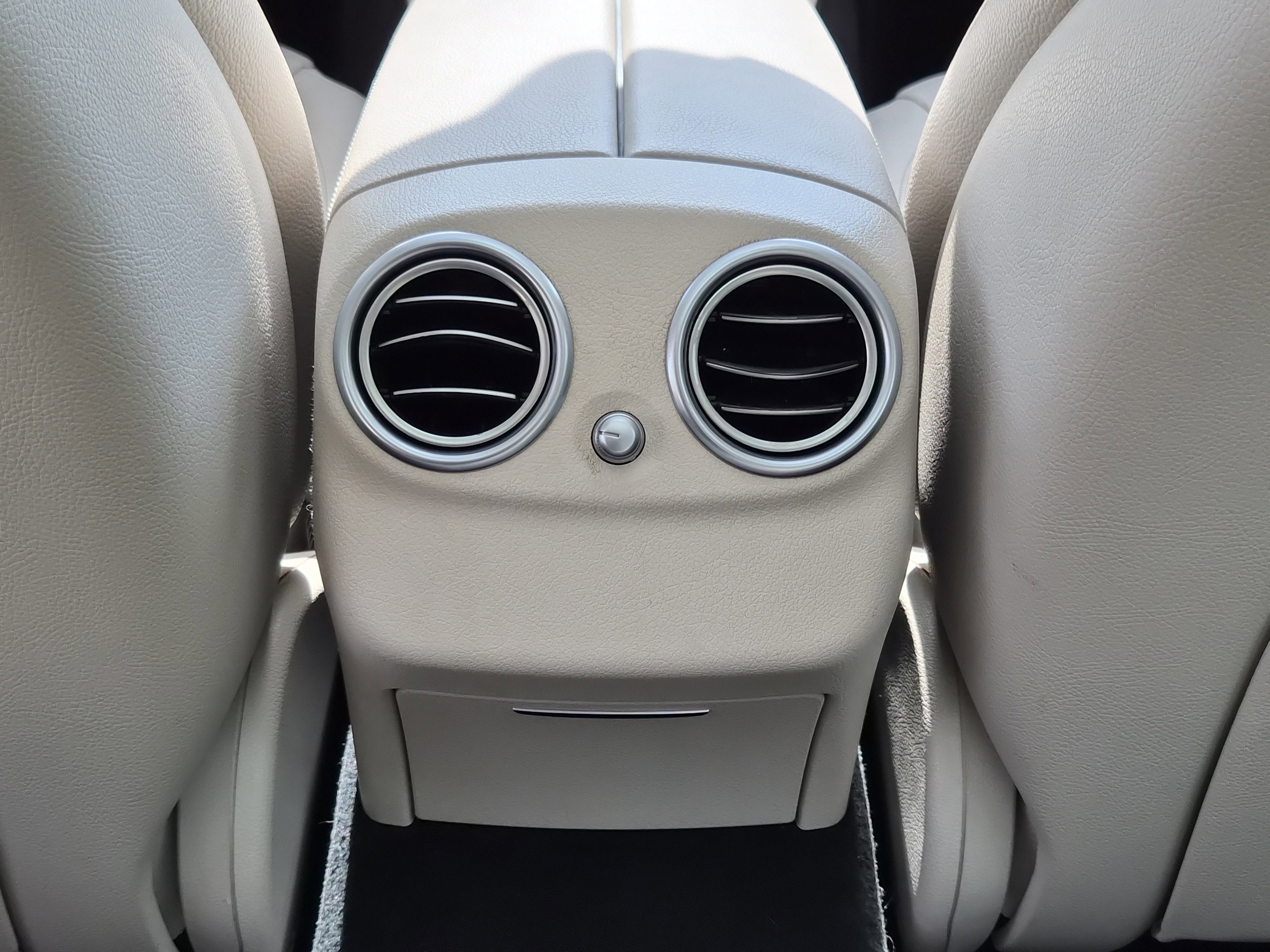 Used 2021 Mercedes-Benz E 350 4MATIC Sedan w/ Premium Package image 14