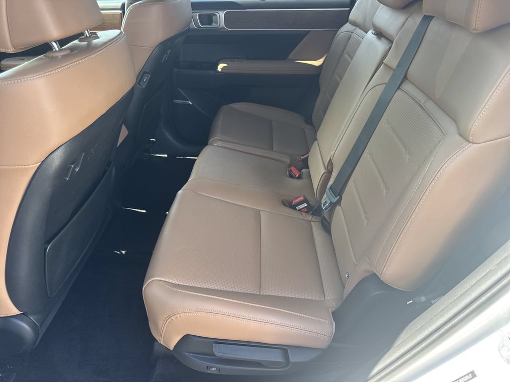 Used 2024 Hyundai Santa Fe Limited AWD/4WD image 20