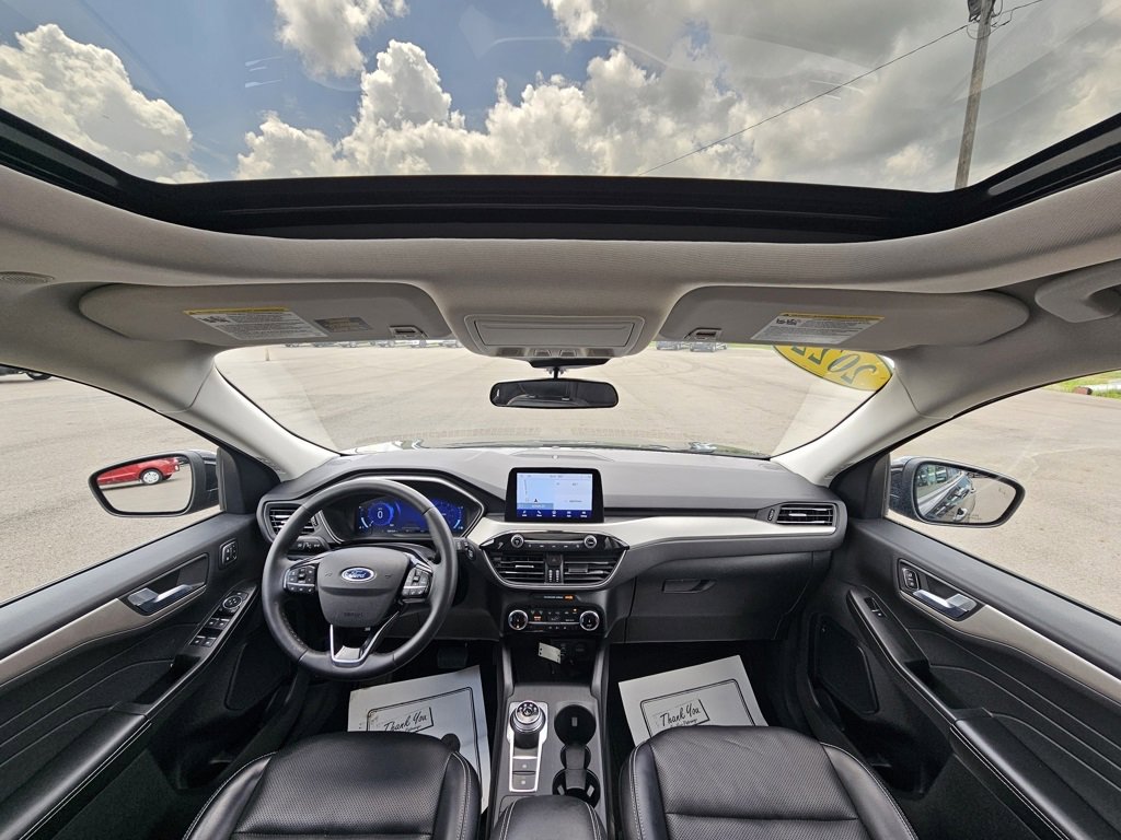 Used 2022 Ford Escape SEL w/ Technology Package image 28