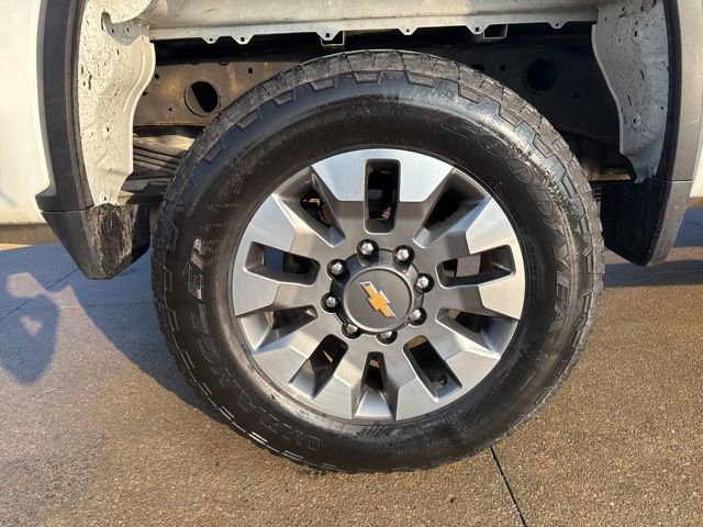 Used 2022 Chevrolet Silverado 2500 Custom w/ Custom Convenience Package image 50