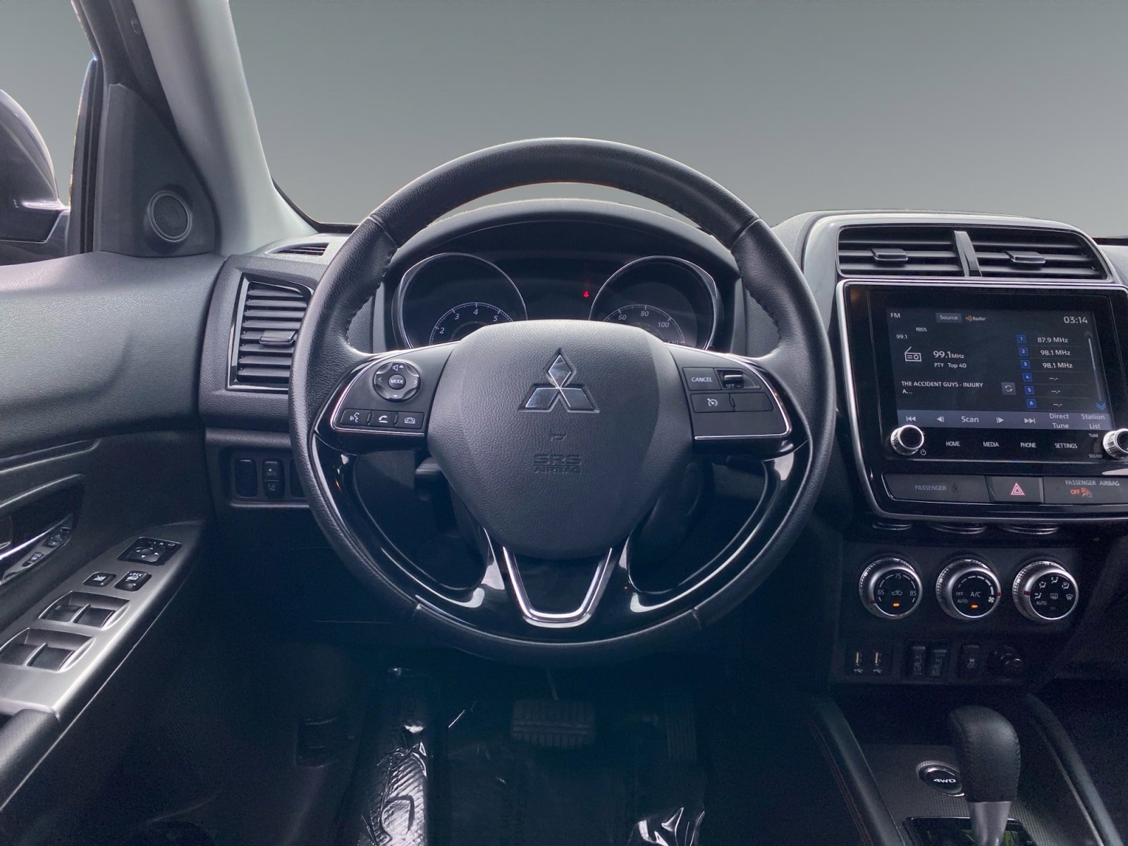Used 2024 Mitsubishi Outlander Sport SE image 12