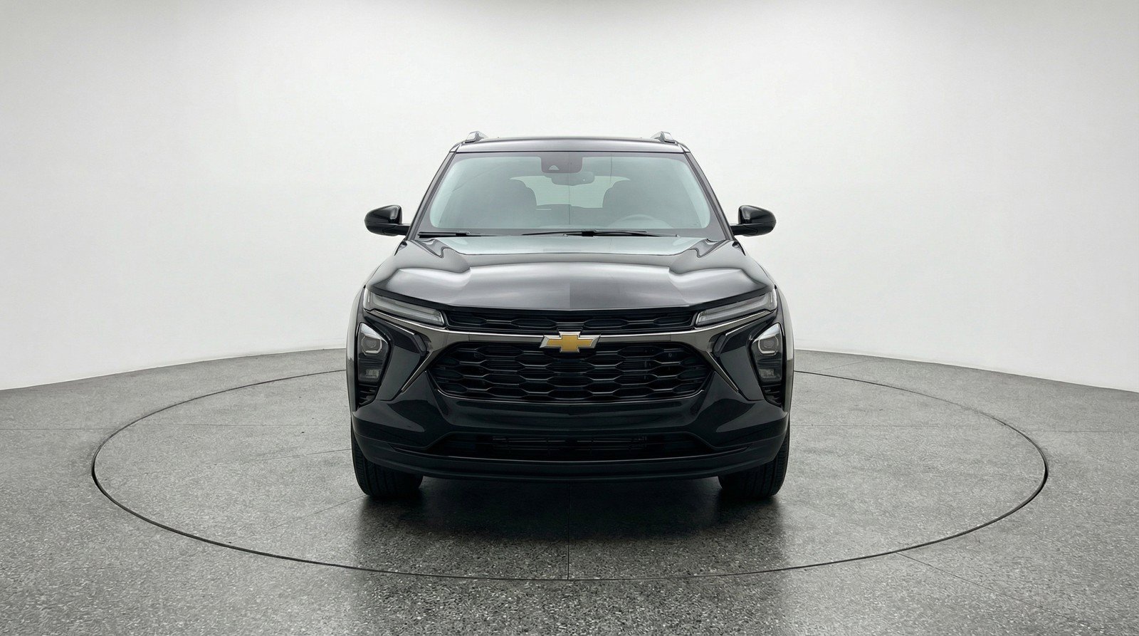 Used 2025 Chevrolet TrailBlazer LT FWD image 2