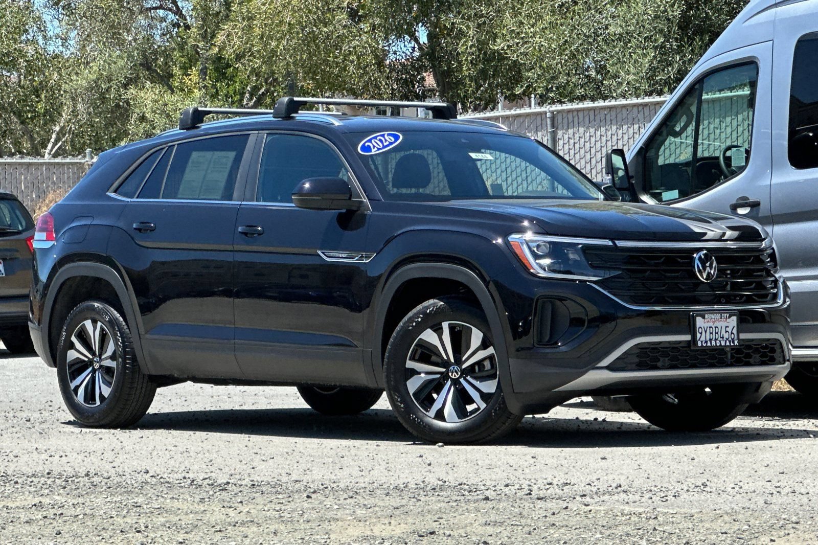 Used 2026 Volkswagen Atlas Cross Sport SE FWD image 2