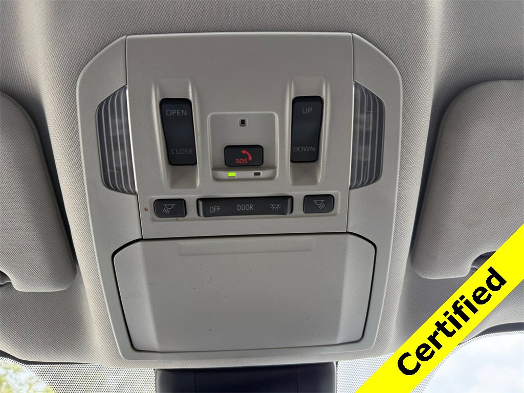 Used 2024 Toyota Highlander XLE image 26