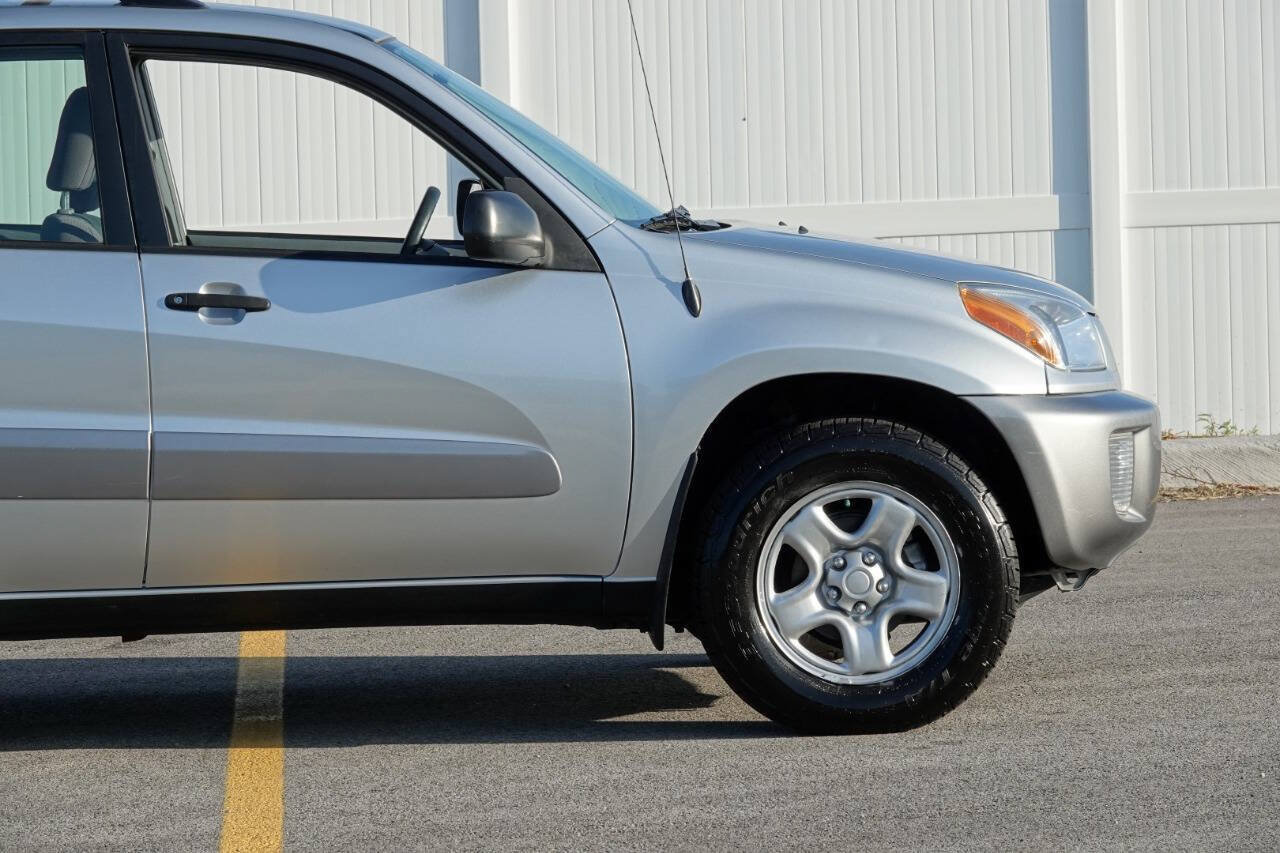 Used 2003 Toyota RAV4 4WD image 33