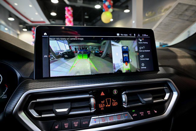Used 2022 BMW X4 xDrive30i w/ M Sport Package image 38