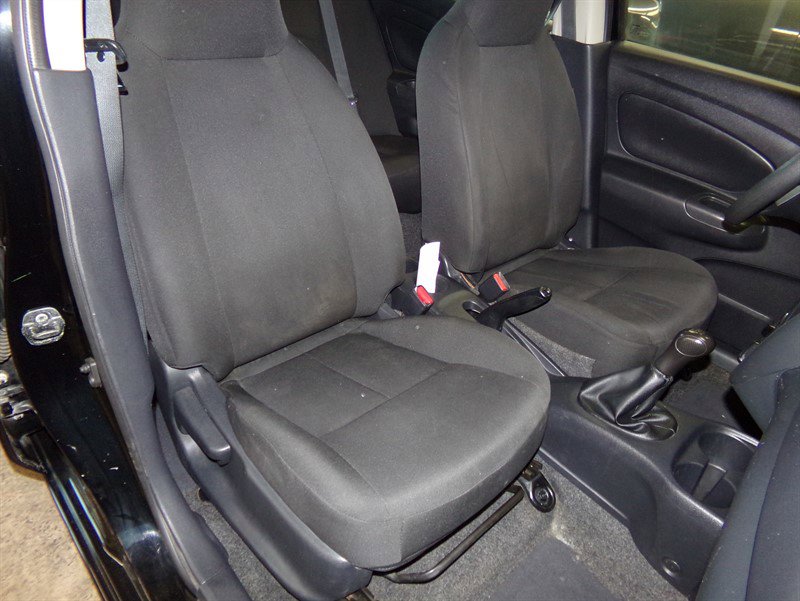 Used 2016 Nissan Versa S image 31