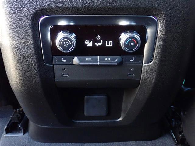 Used 2025 GMC Yukon XL Denali AWD/4WD image 11