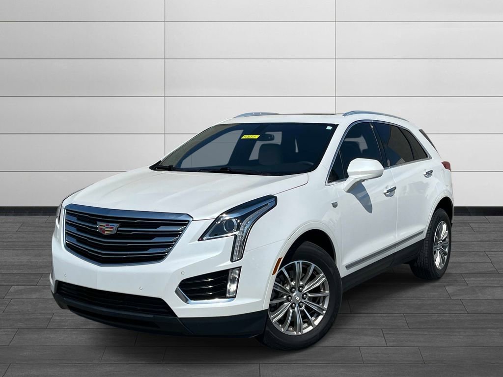 Used 2017 Cadillac XT5 Luxury image 1