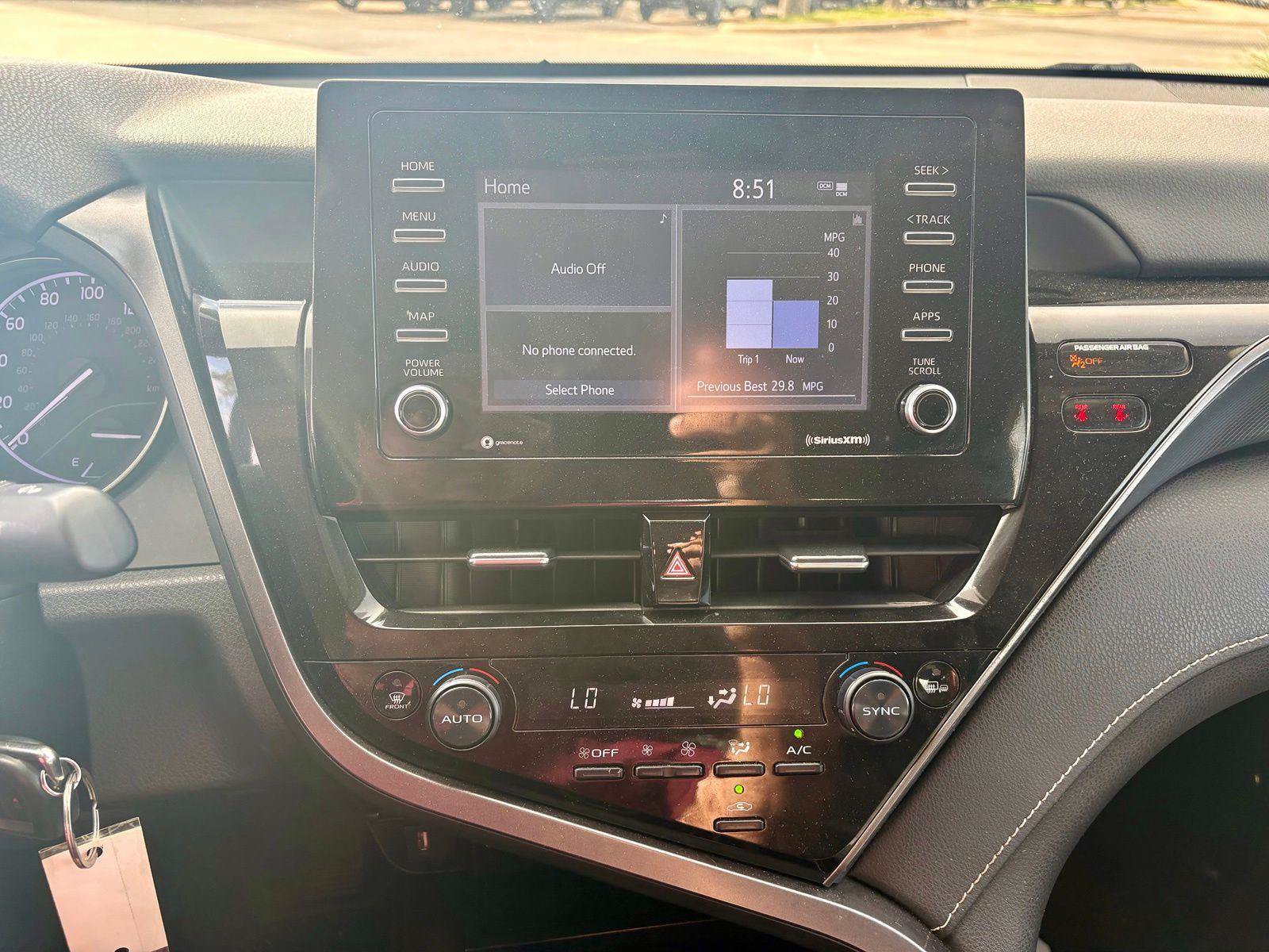 Used 2023 Toyota Camry SE FWD image 12