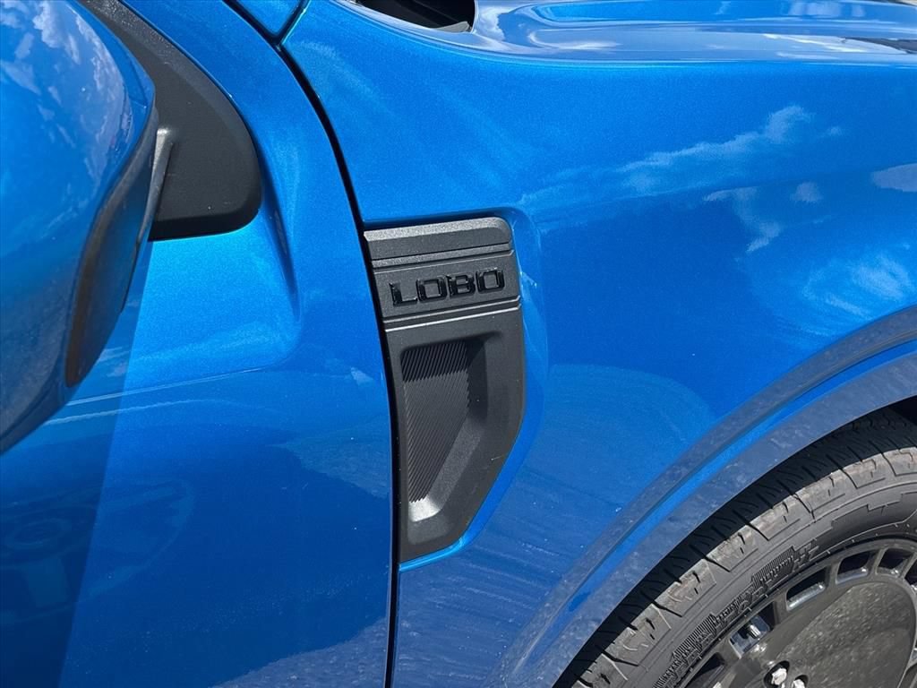 Used 2025 Ford Maverick Lobo AWD/4WD image 8