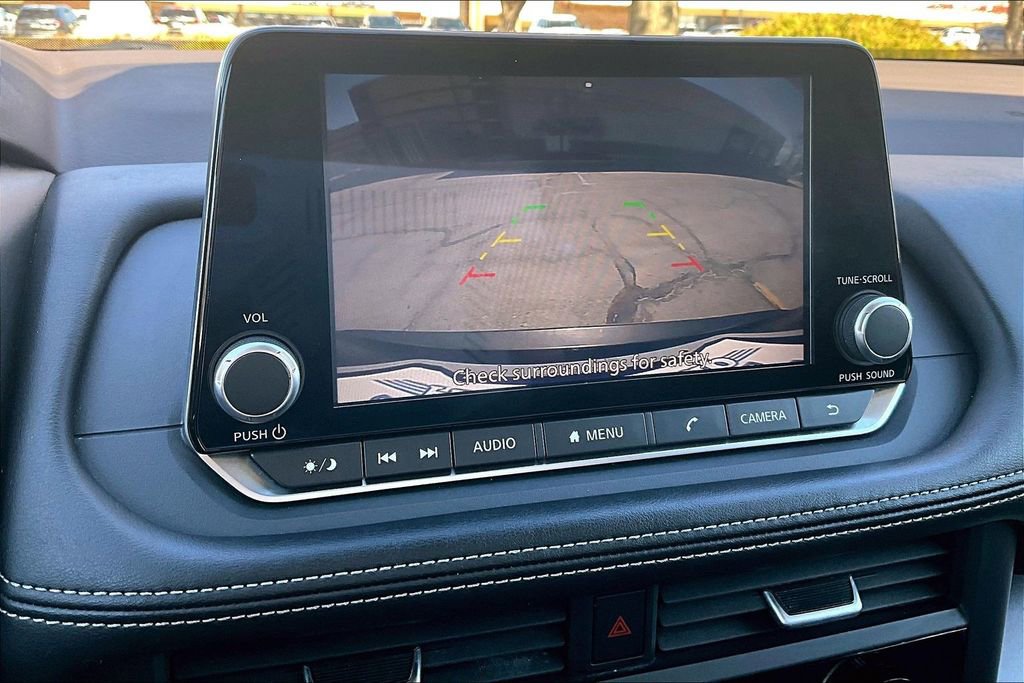 Used 2023 Nissan Rogue SV image 21