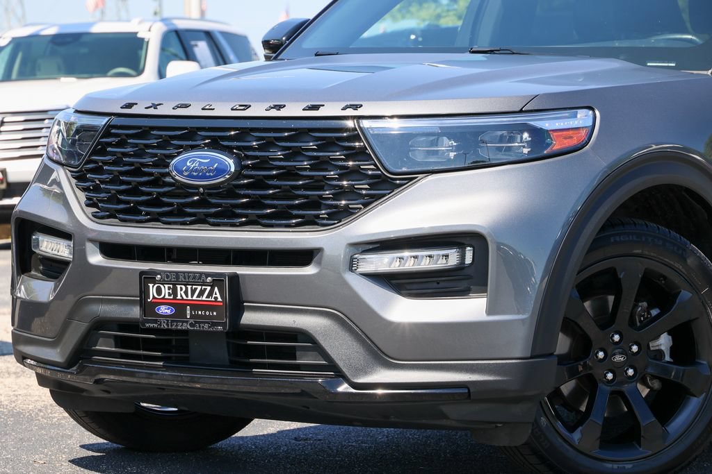 Used 2022 Ford Explorer ST-Line w/ Class IV Trailer Tow Package AWD/4WD image 16