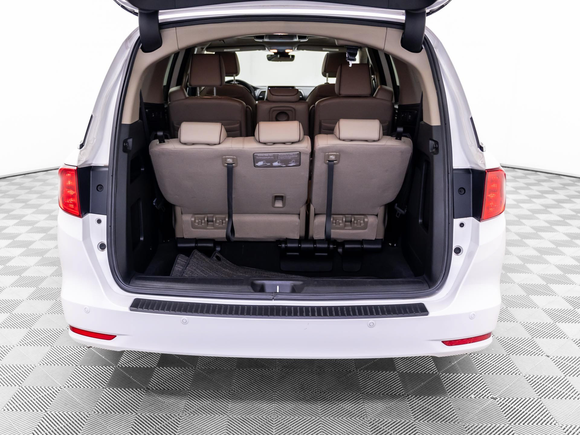 Used 2024 Honda Odyssey Elite image 39