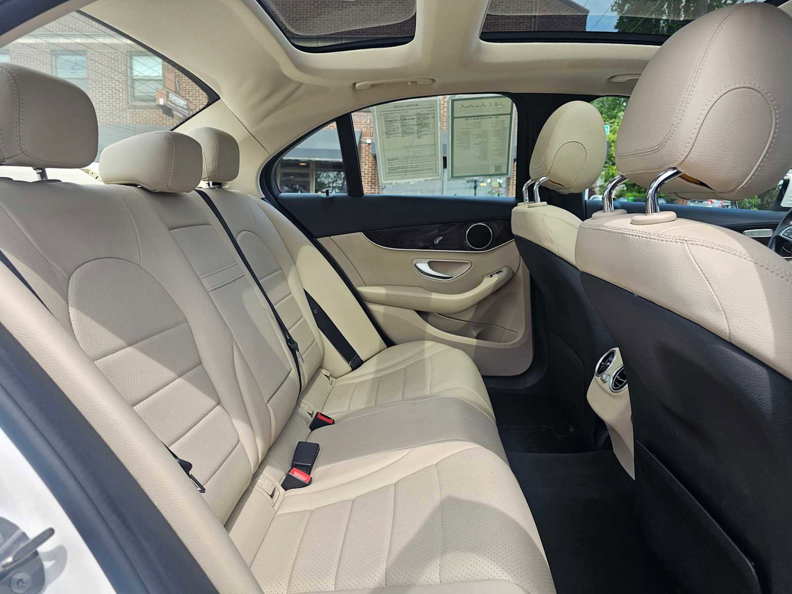 Used 2017 Mercedes-Benz C 300 4MATIC Sedan image 14