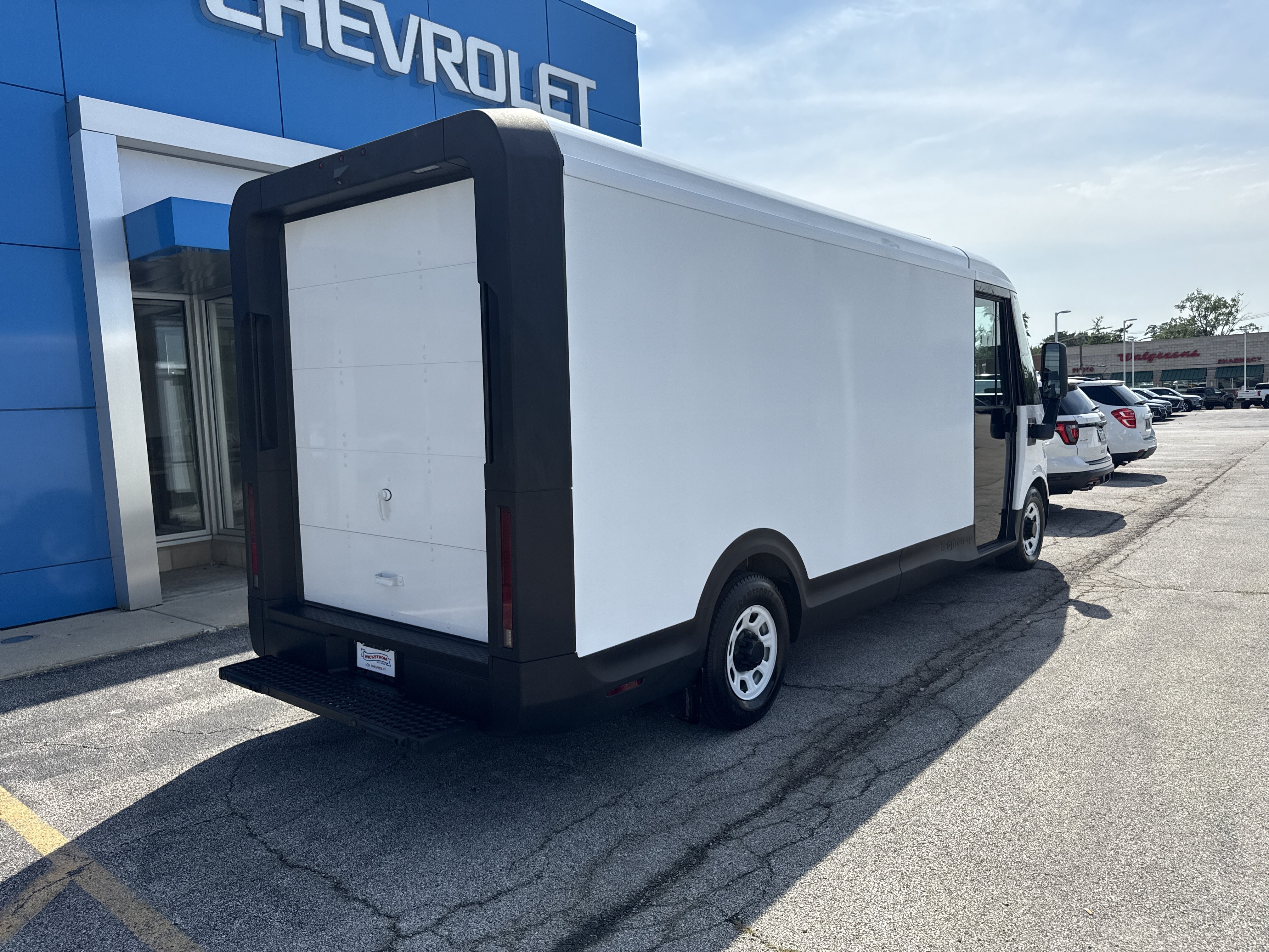 Used 2023 Chevrolet Brightdrop 600 w/ Active Safety Package 2 AWD/4WD image 11