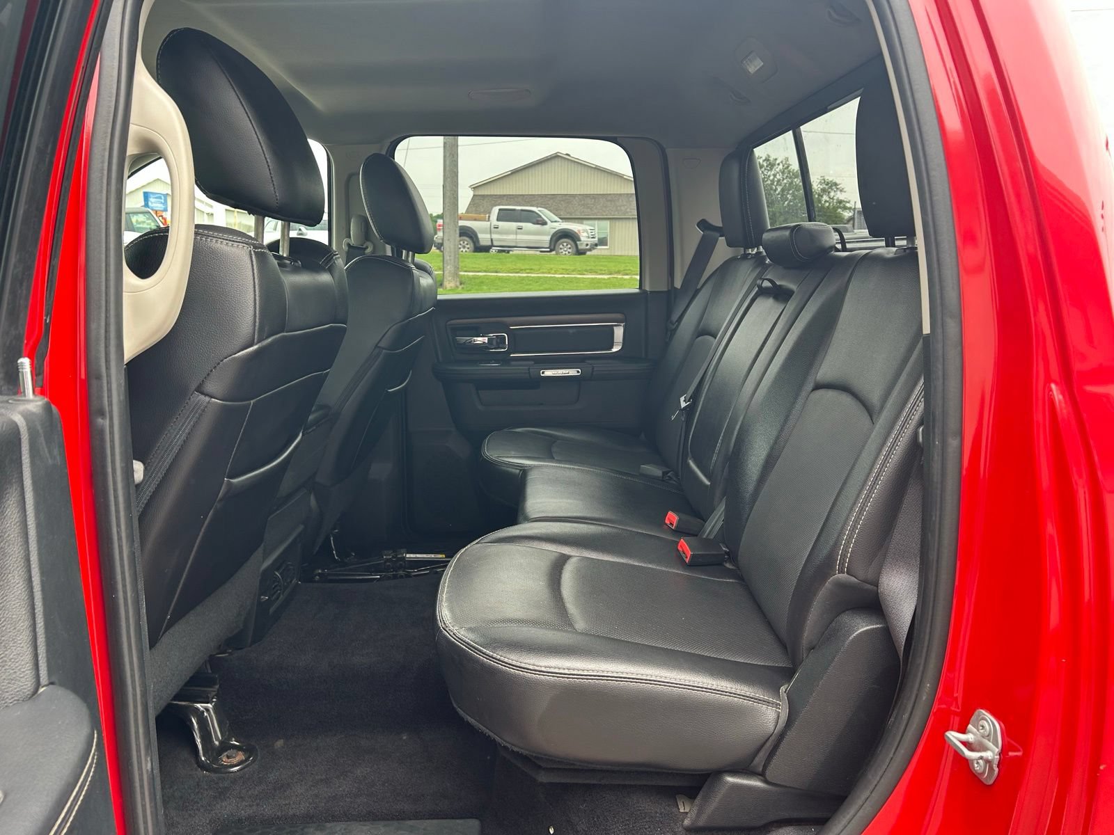 Used 2017 RAM 1500 Laramie AWD/4WD image 22