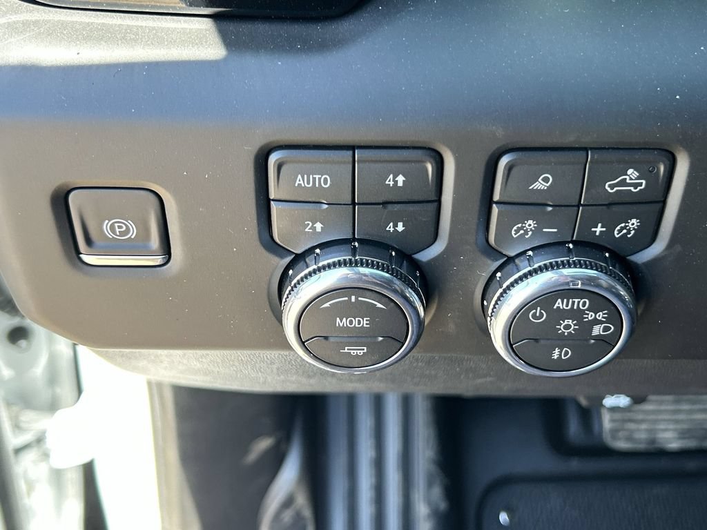 New 2026 GMC Sierra 1500 AT4X AWD/4WD image 18