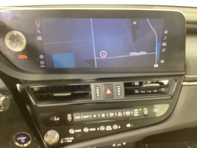 Used 2022 Lexus ES 300h w/ Premium Package FWD image 24