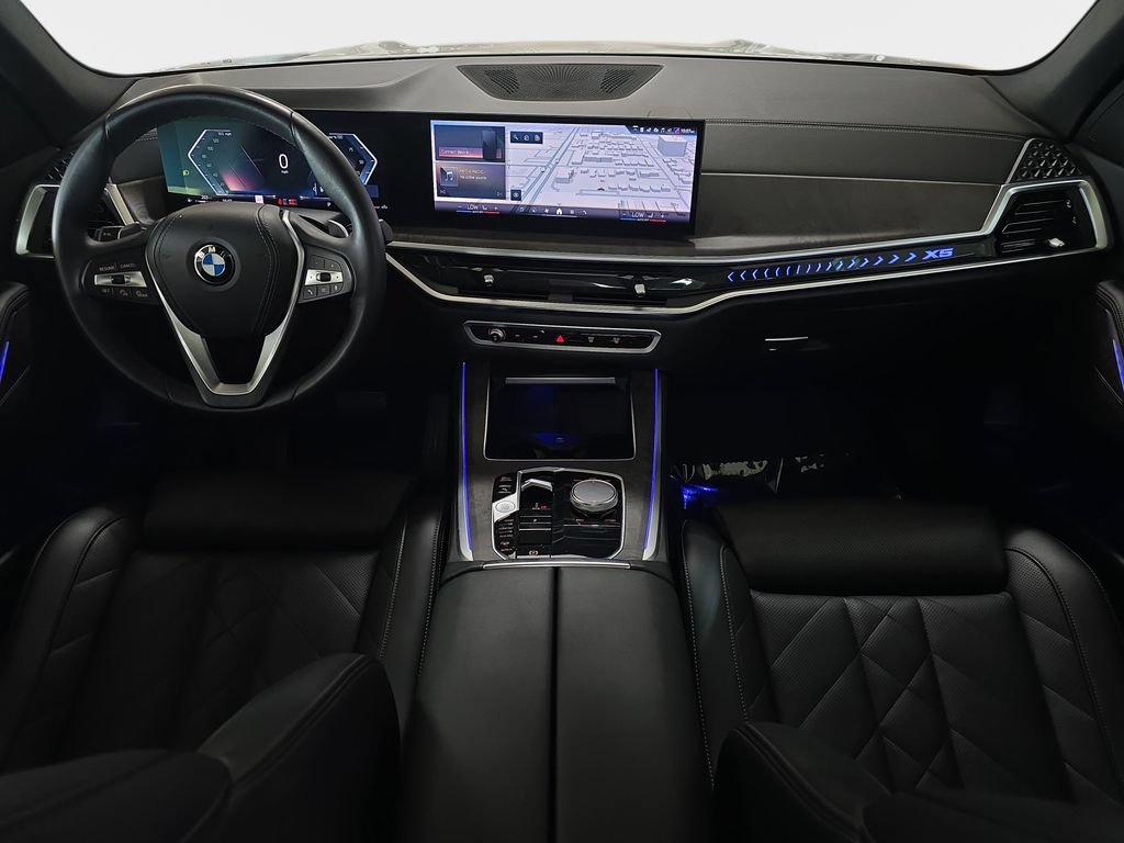 Used 2024 BMW X5 xDrive40i AWD/4WD image 12