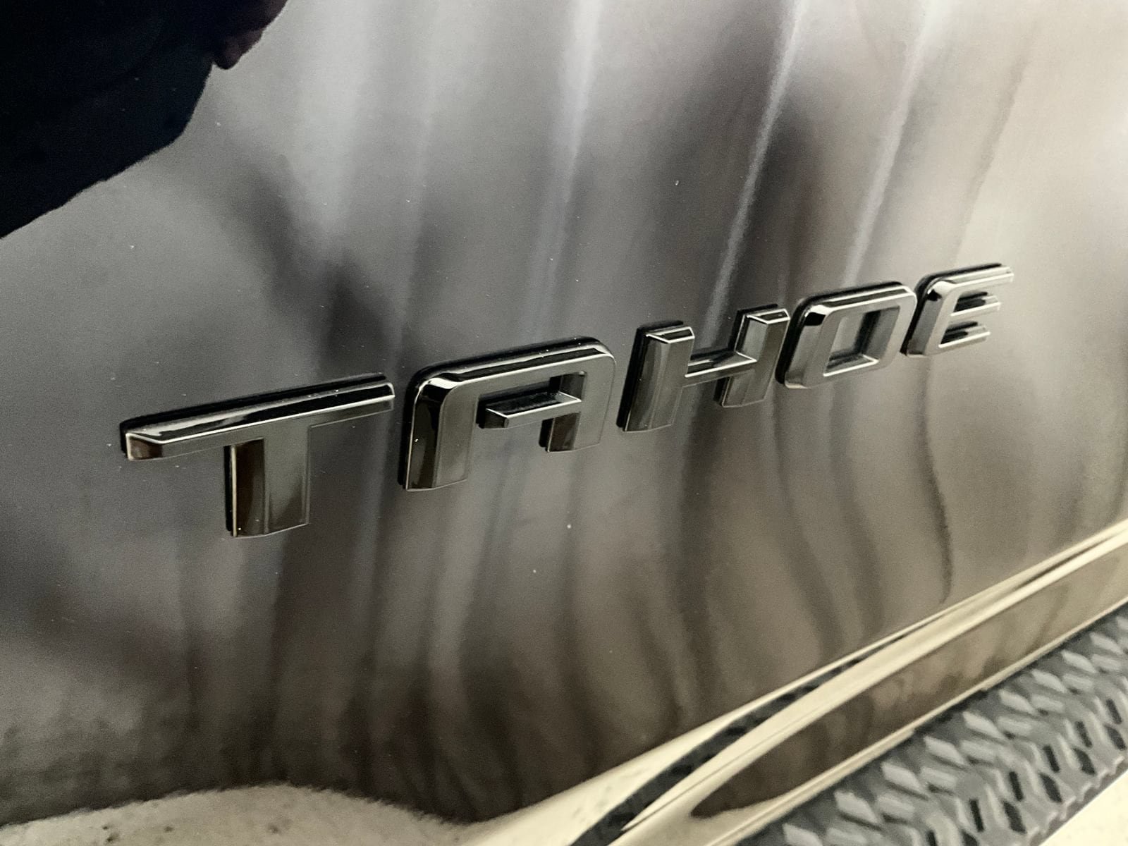 Used 2023 Chevrolet Tahoe Z71 w/ Z71 Off-Road Package AWD/4WD image 31