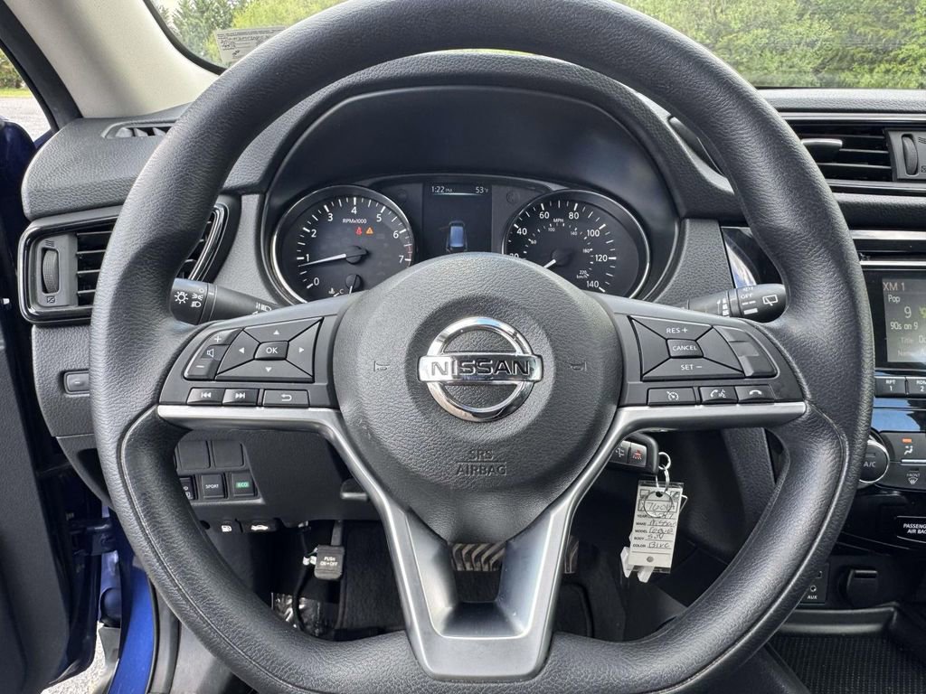 Used 2017 Nissan Rogue S AWD/4WD image 18