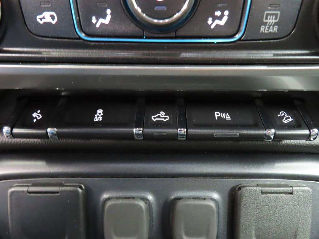 Used 2018 Chevrolet Silverado 1500 LT w/ All Star Edition image 51