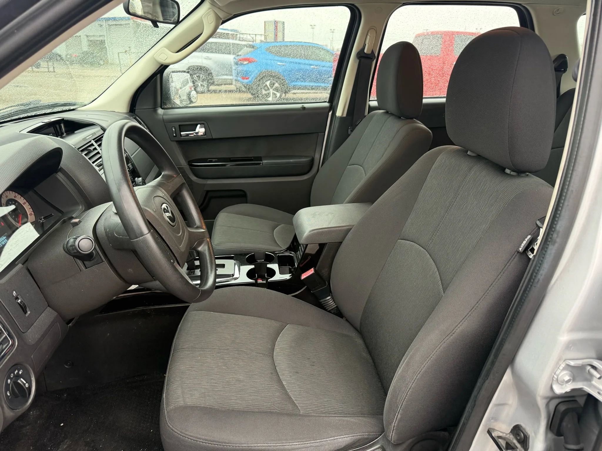 Used 2010 MAZDA Tribute i Sport image 10