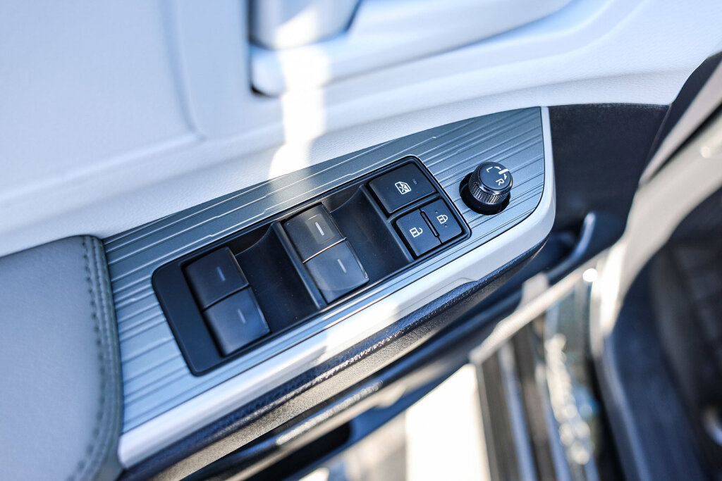 Certified 2026 Toyota Sienna LE image 12