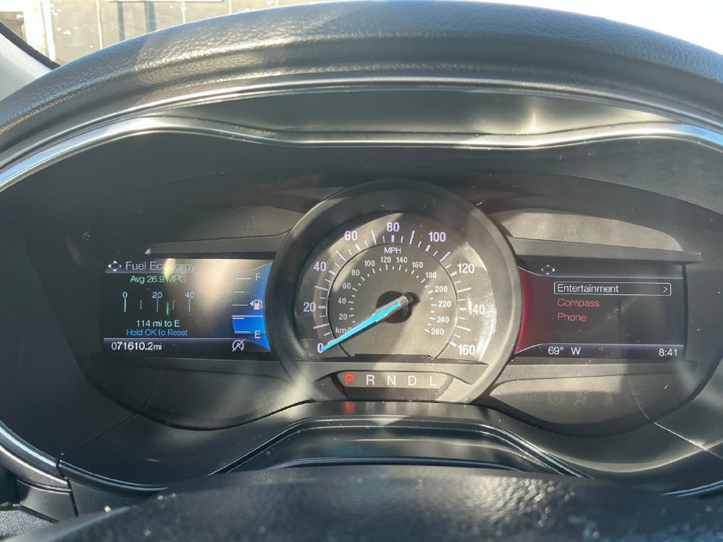 Used 2020 Ford Fusion SE FWD image 19
