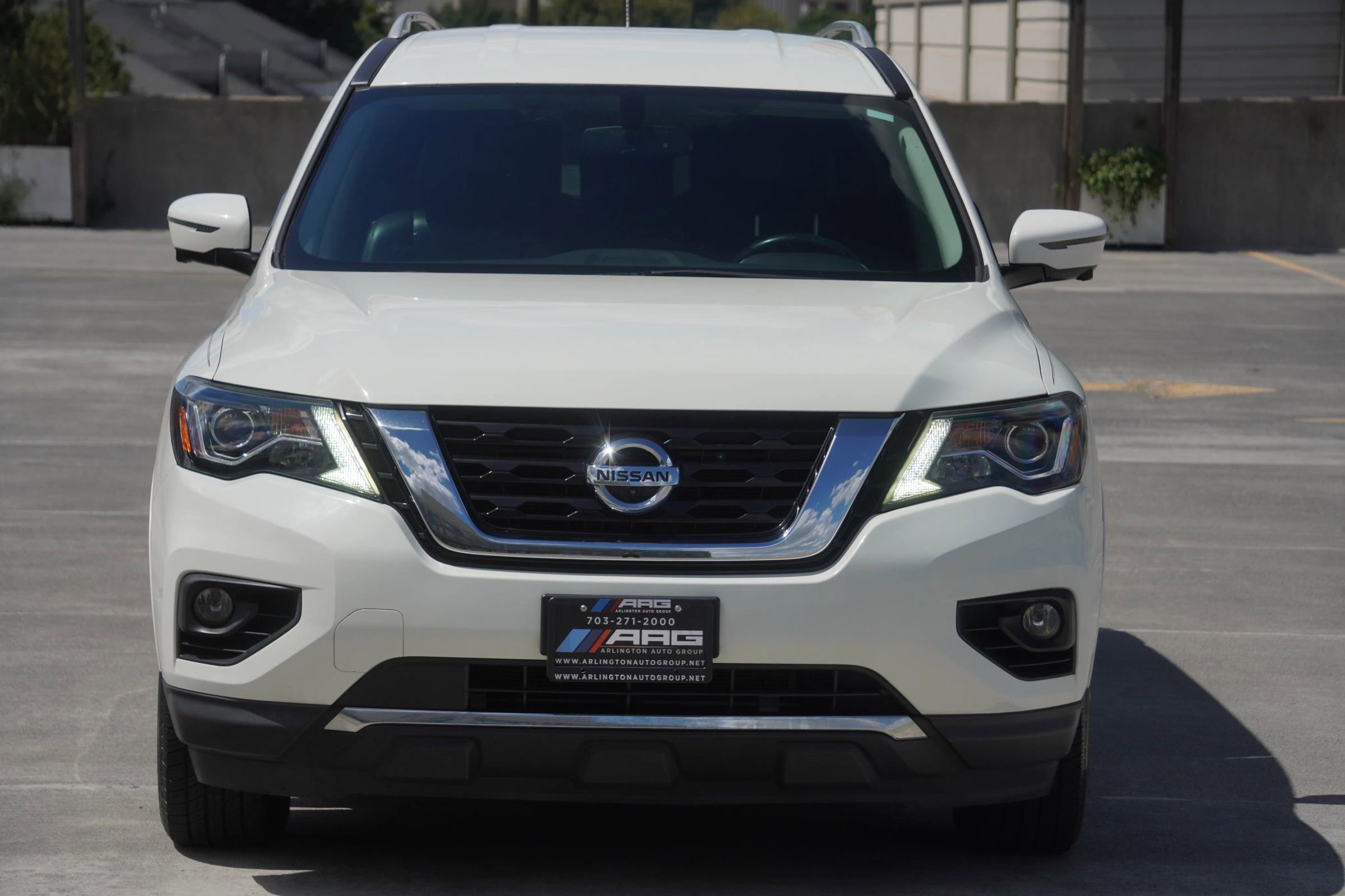 Used 2017 Nissan Pathfinder SL image 17