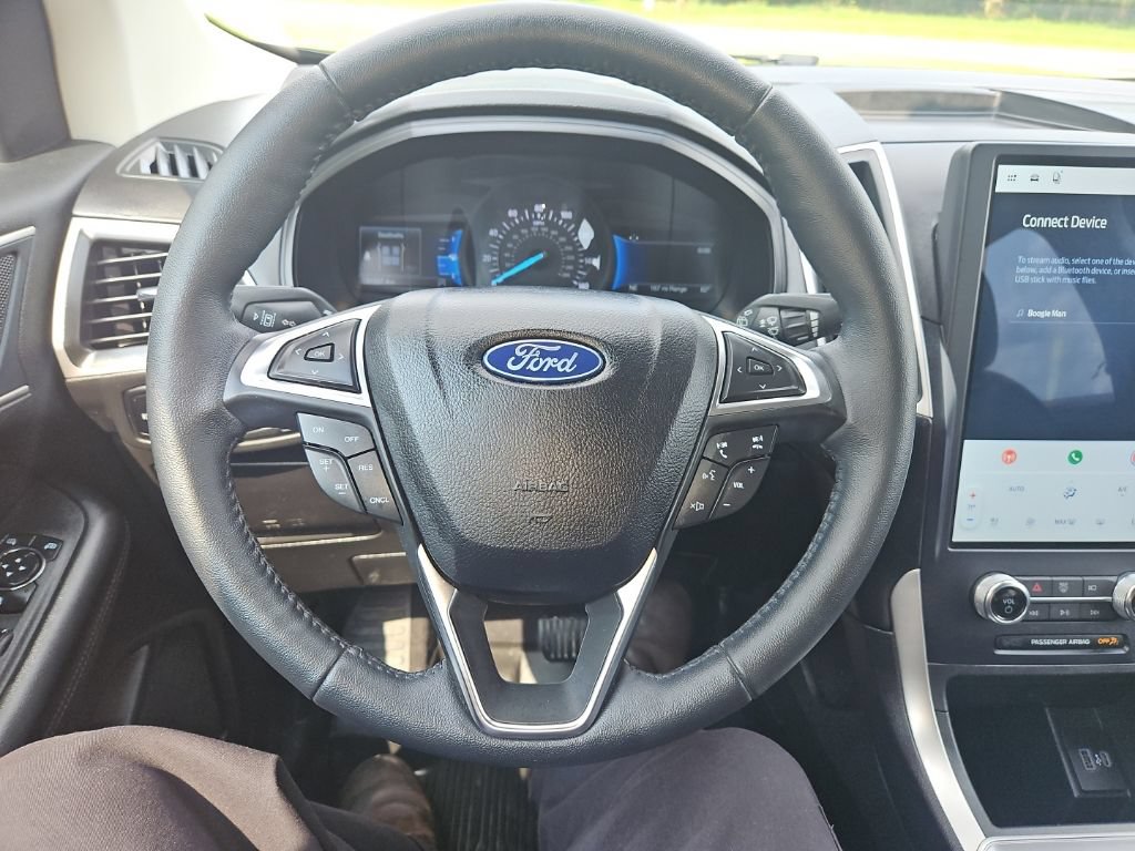 Used 2024 Ford Edge SEL w/ Convenience Package AWD/4WD image 16