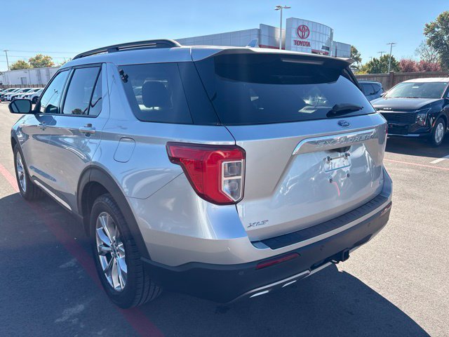 Used 2020 Ford Explorer XLT w/ Equipment Group 202A AWD/4WD image 5